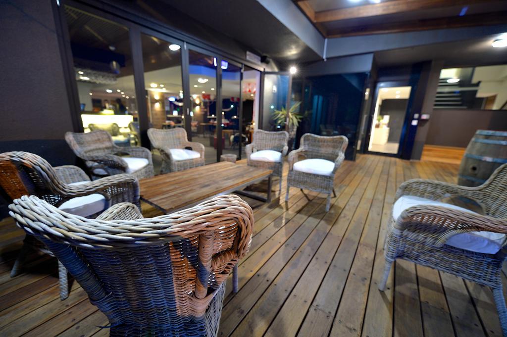Townhouse Hotel Вага Вага Екстериор снимка