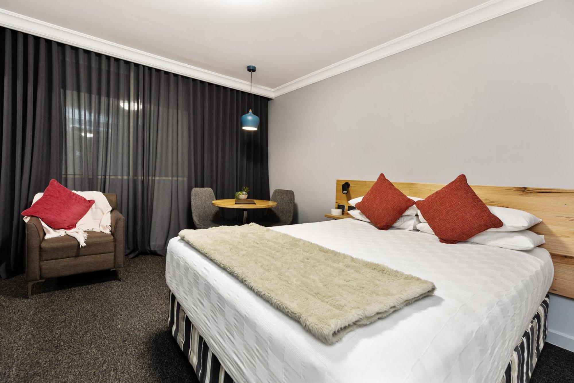 Townhouse Hotel Вага Вага Екстериор снимка