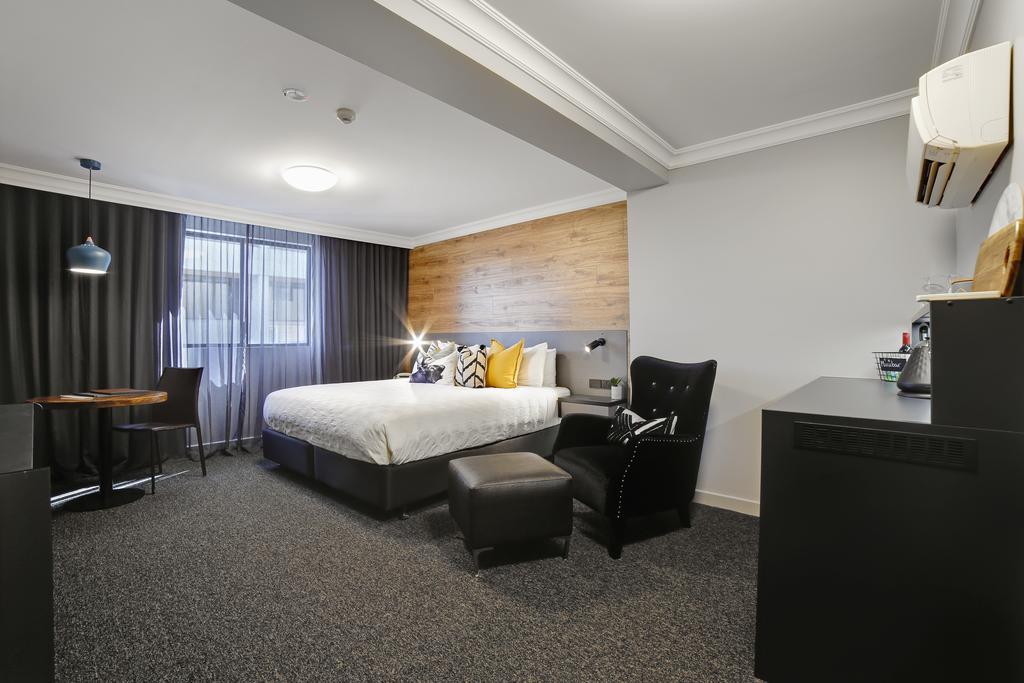 Townhouse Hotel Вага Вага Екстериор снимка